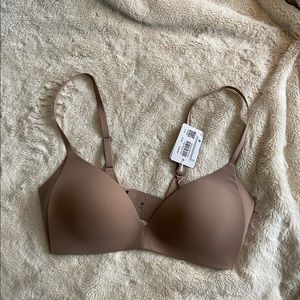 NWT Lululemon 32C take shape bra